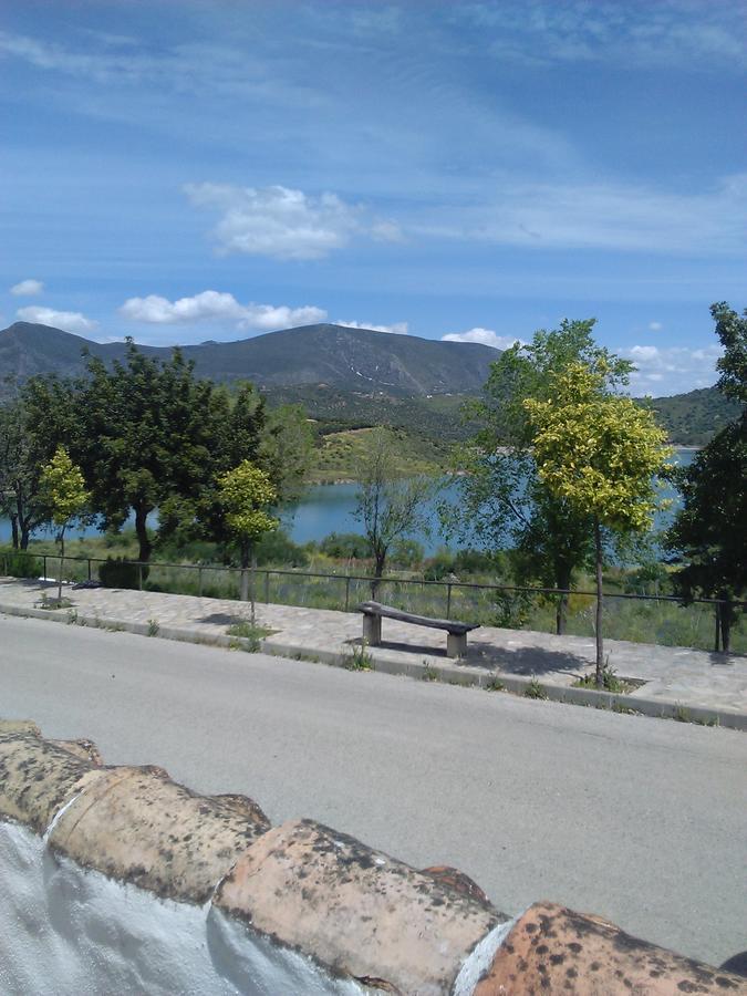 Villa El Penon Zahara De La Sierra Esterno foto